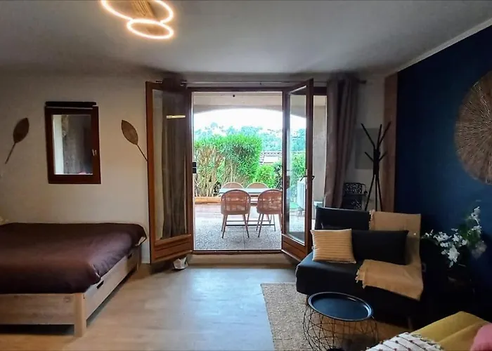 Cocoon Hut * Villeneuve-Loubet